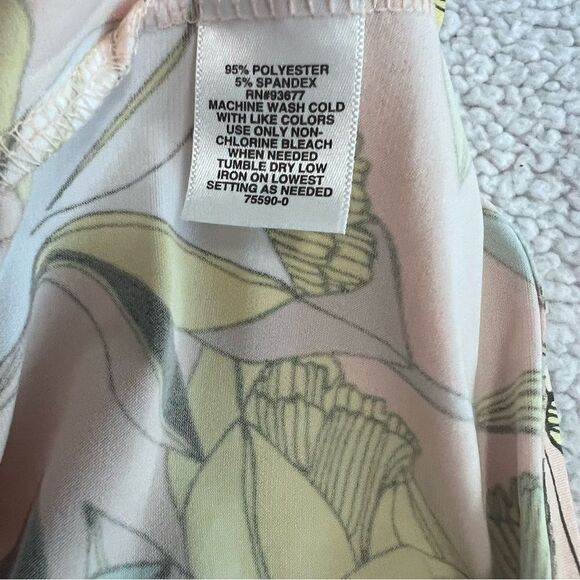 Liz Claiborne Floral Print Sleeveless Blouse Size M NWT! - Picture 7 of 7